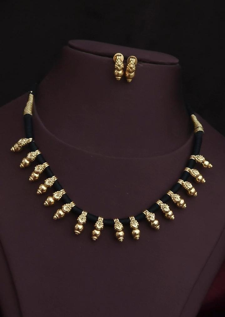 Black Thread Necklace Set 5