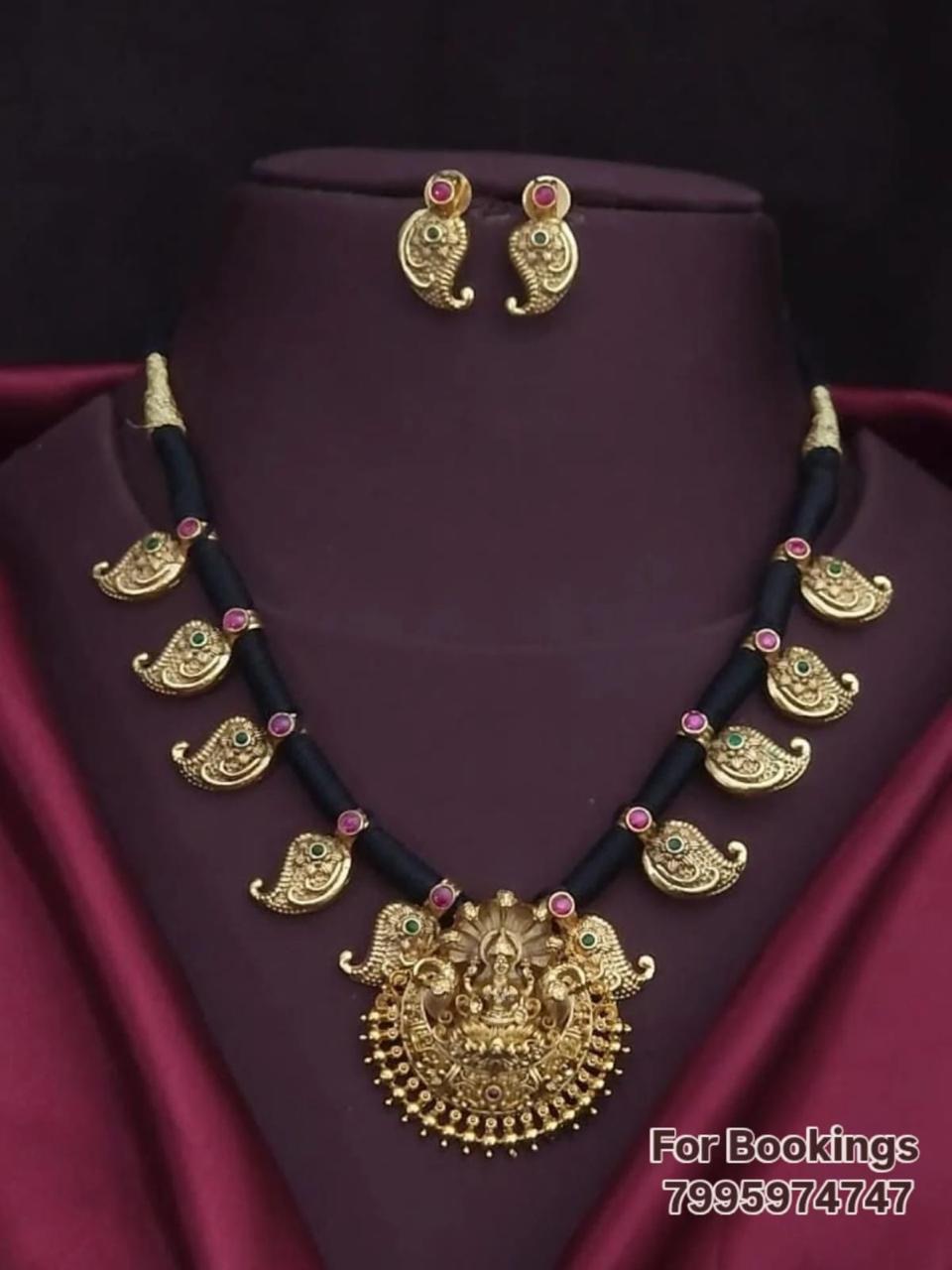Black Thread Necklace Set 6