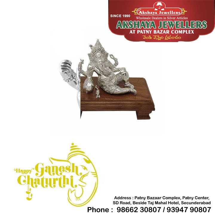 god statue