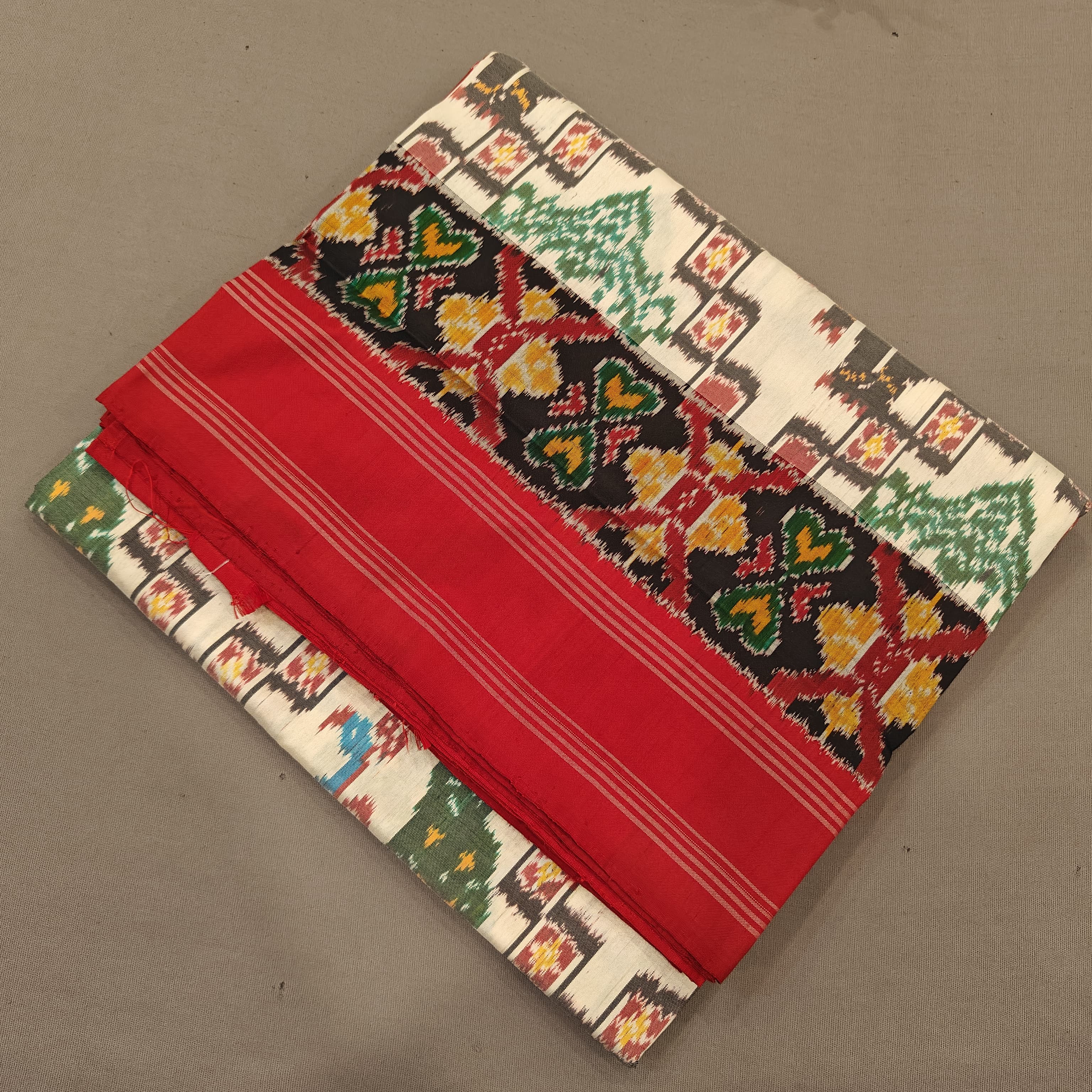 pochampally ikat madthasu patola sarees