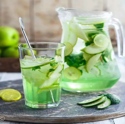 Green apple mojito 