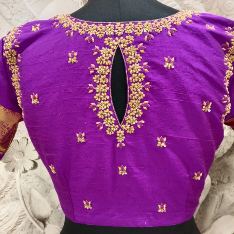 Simple maggam work Blouse