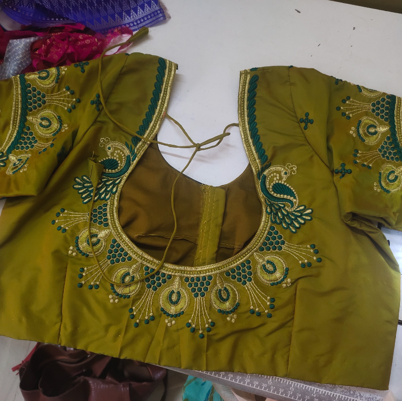 blouse