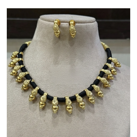 Black thread necklace