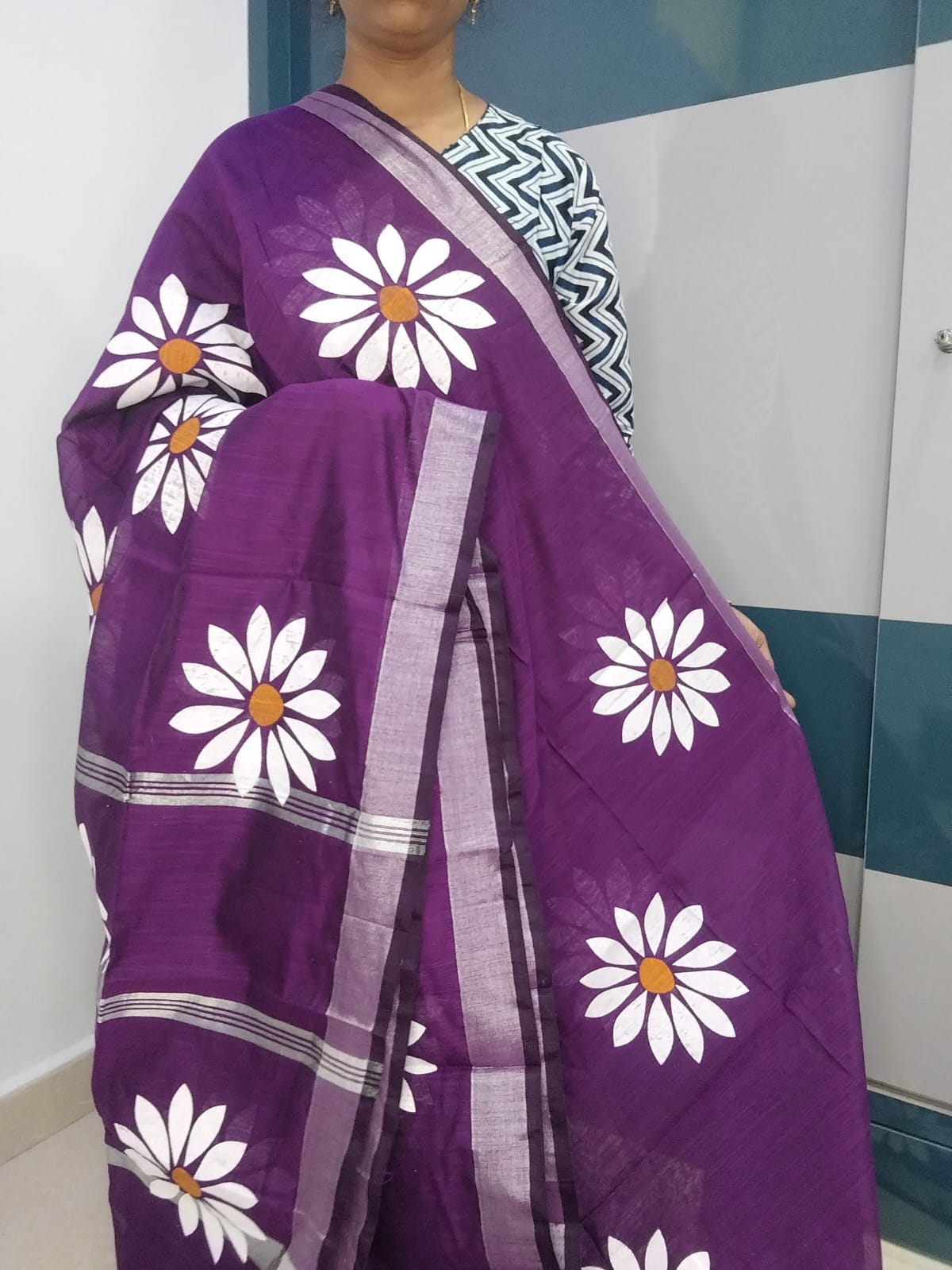 Mul cotton with hand paint and silver zari pallu running blouse