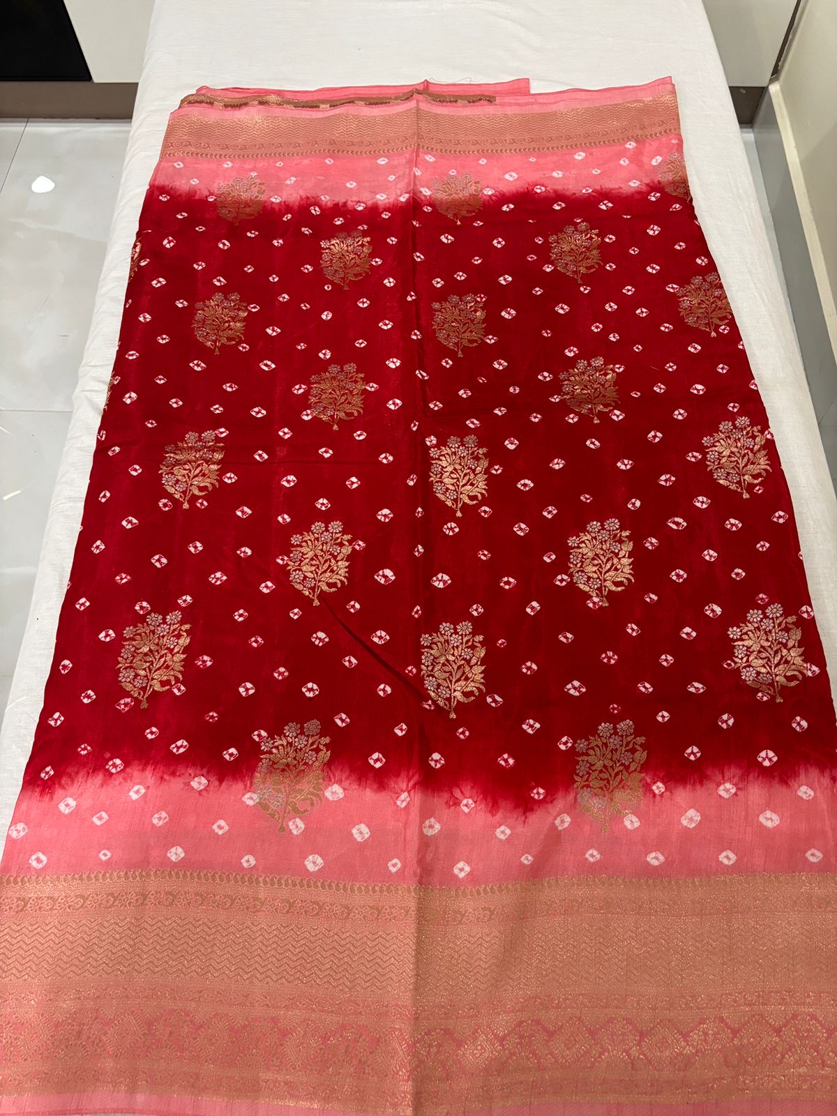 Banaras silk bandheze