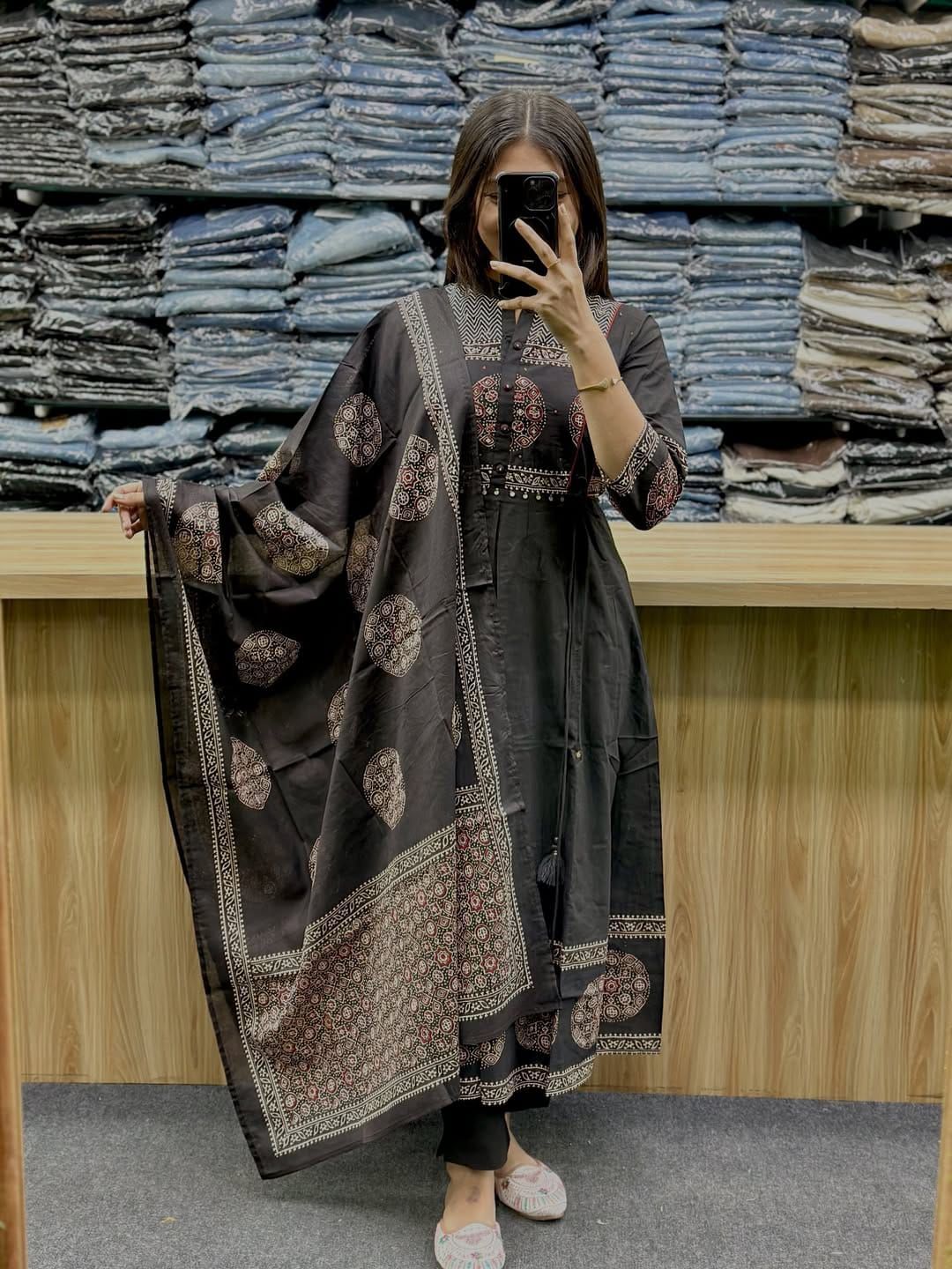 New Anarkali kurta set