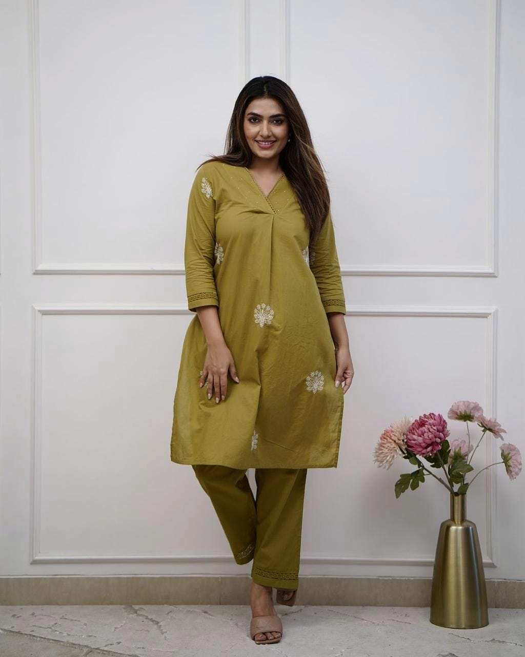 Classy Kurti embroidery detailing & Moti lace work on neckline with lace work pant