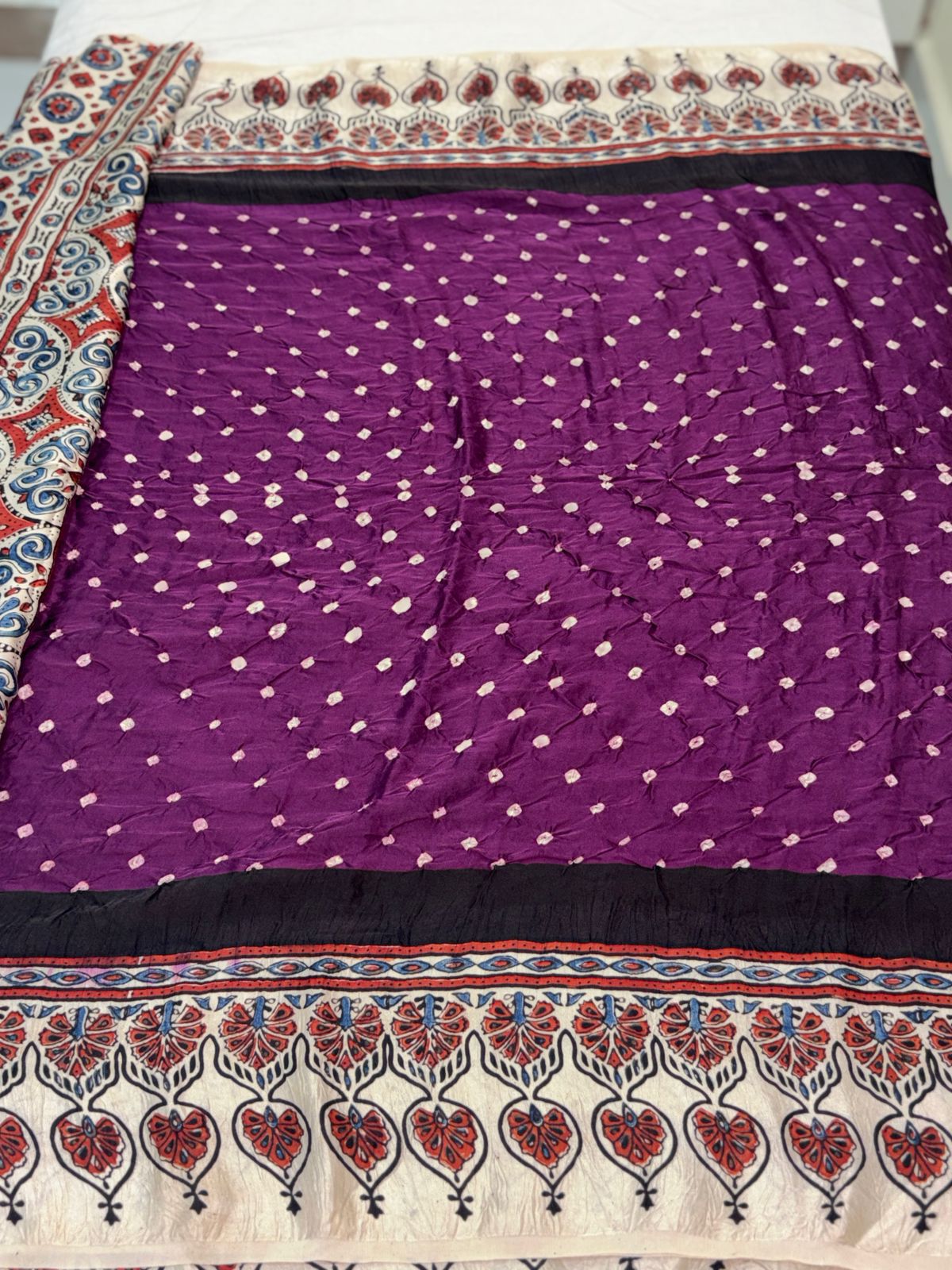 Modai silk bandhini