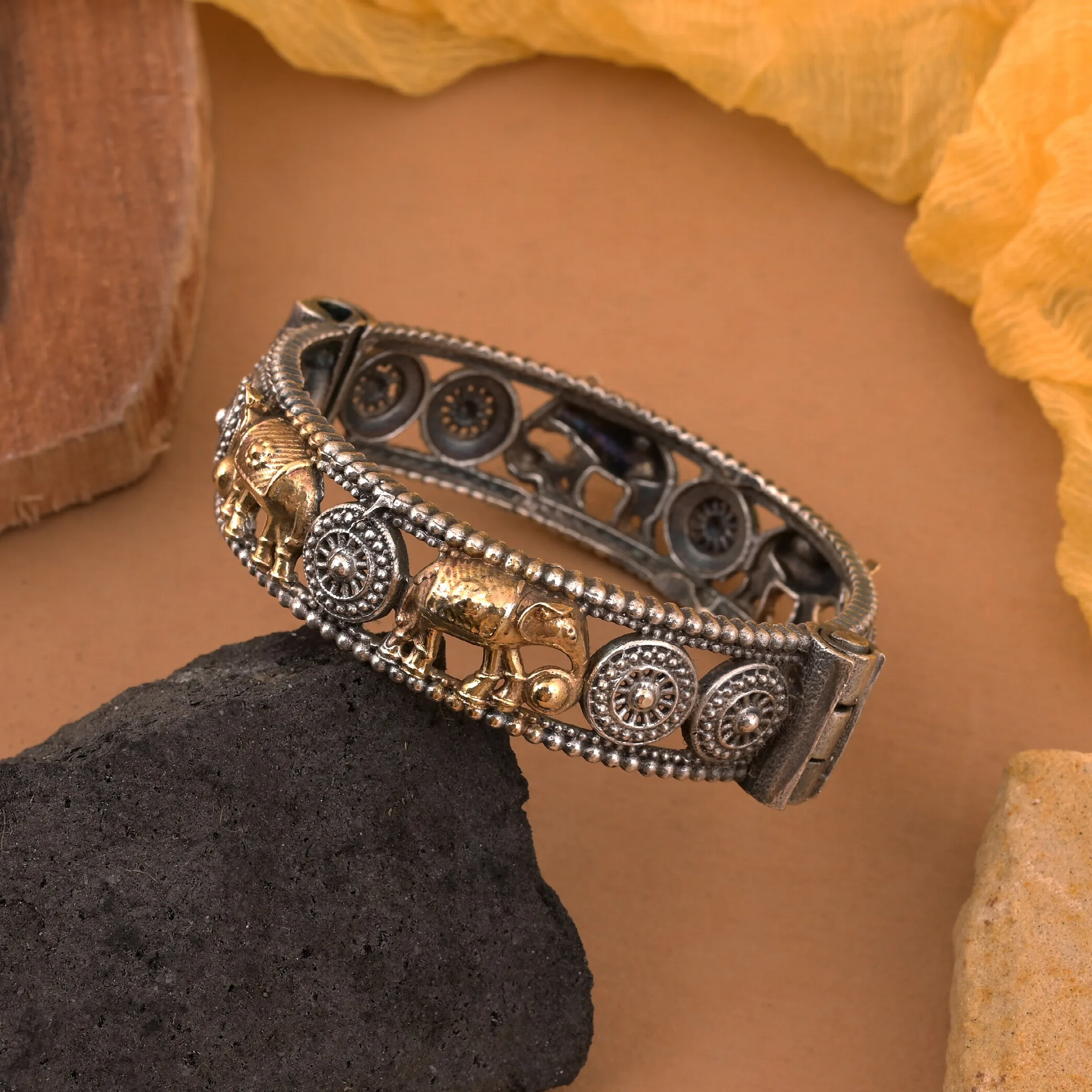 FNGSB121GS Classic Gold &amp;amp; Silver Color Two Tone Oxidised Openable Bracelet With Artistic Touch - Gold &amp;amp; Silver