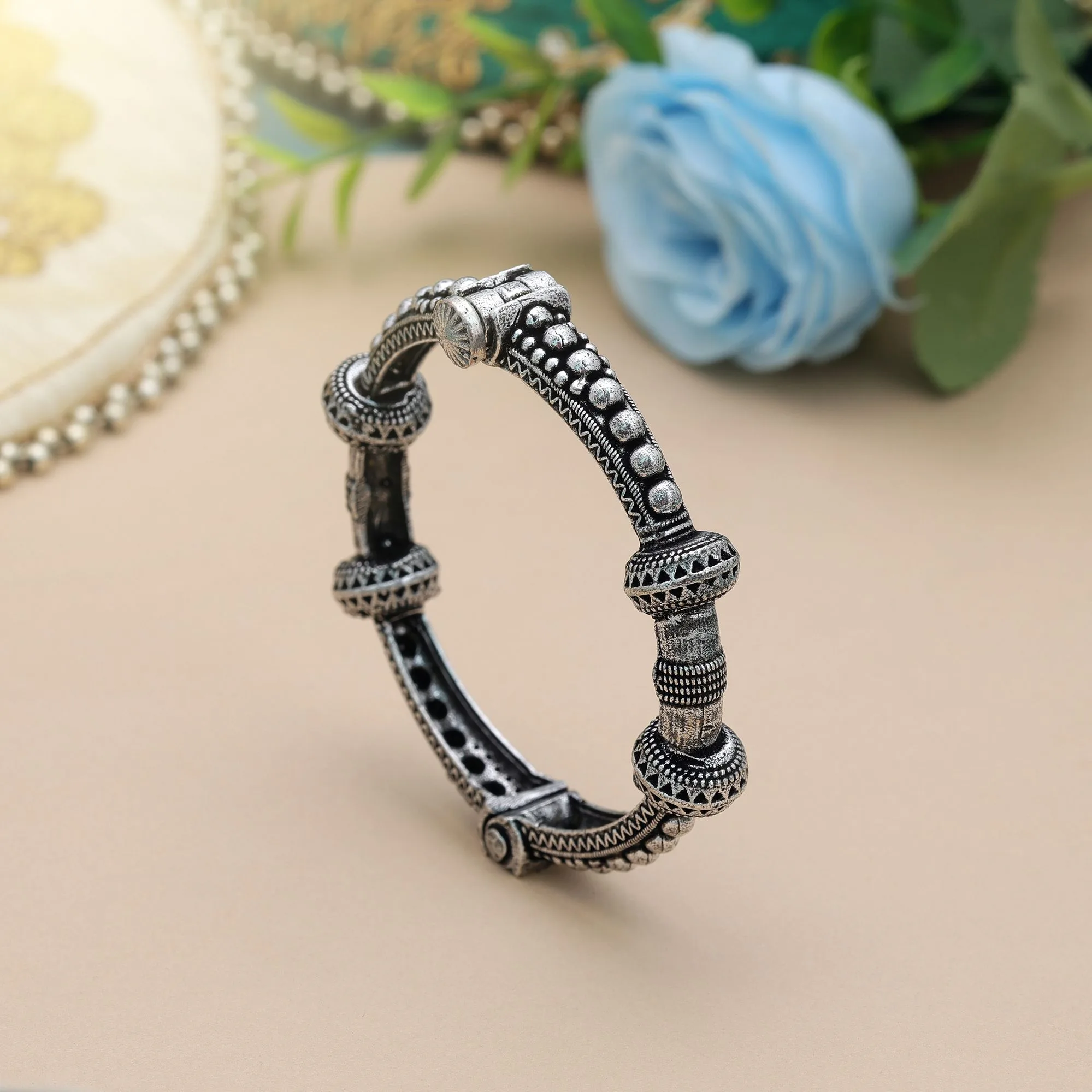 FNGSB130SLV Graceful Silver Color Oxidised Openable Bracelet For Traditional Ethnic Party Wear Fashion Style - Silver