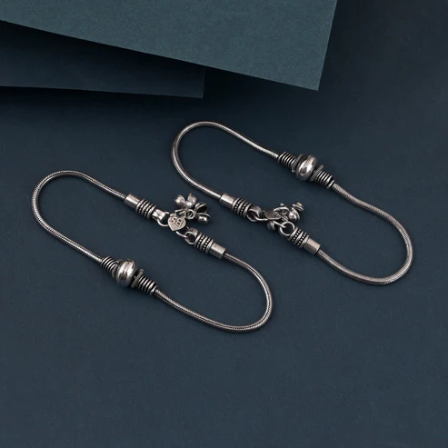 FNANK105SLV_Adjustable Silver Oxidised Anklet With Antique Finish