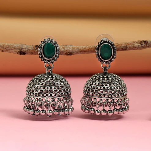 FNGSE182GRN_Designer Green Color Oxidised Earrings