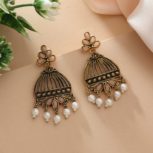 FNGSE218PCH_Traditional ear hangings
