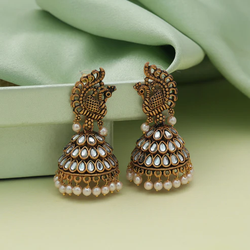 FNGSE268WHT_Elegant Peacock Oxidised Earrings