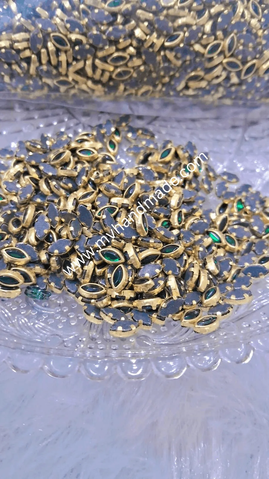 6kgreen eye shape