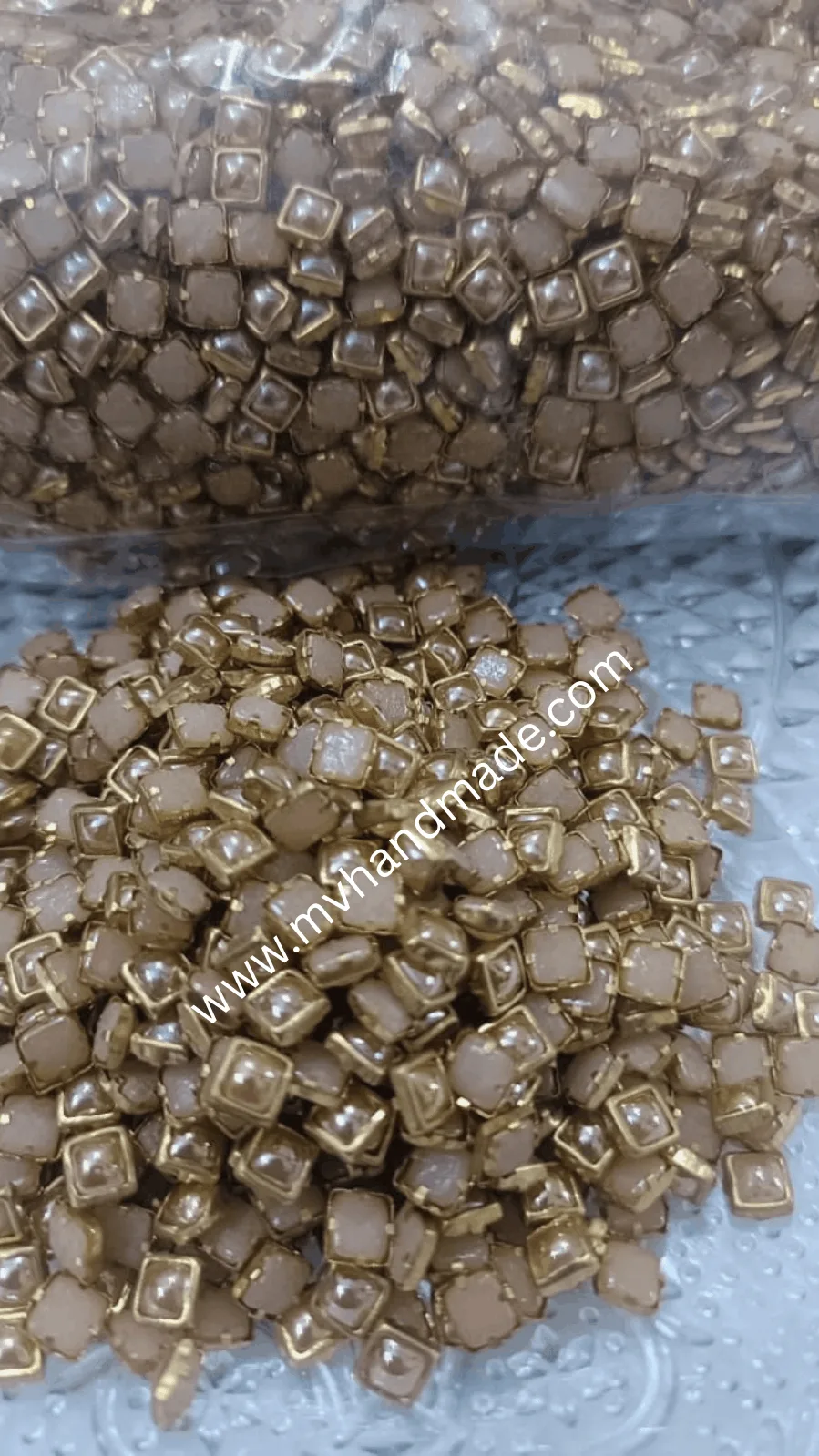 Ceramic Square  gold 4x4