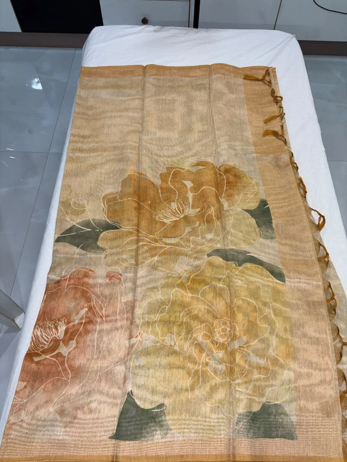 Lenin saree