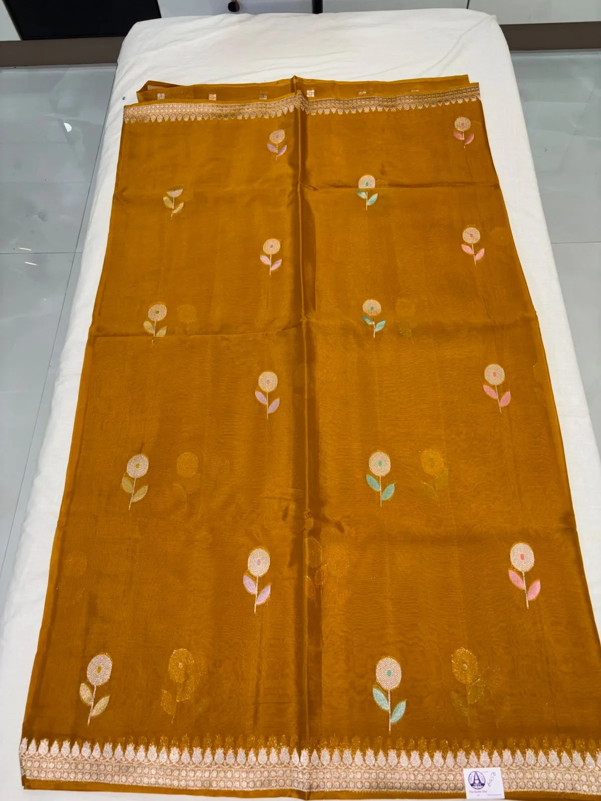 Kora saree