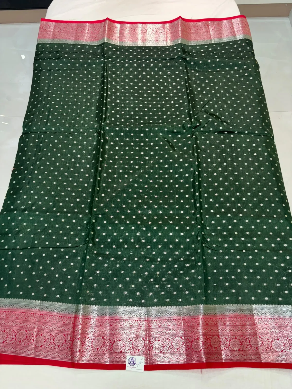 Banaras buta saree