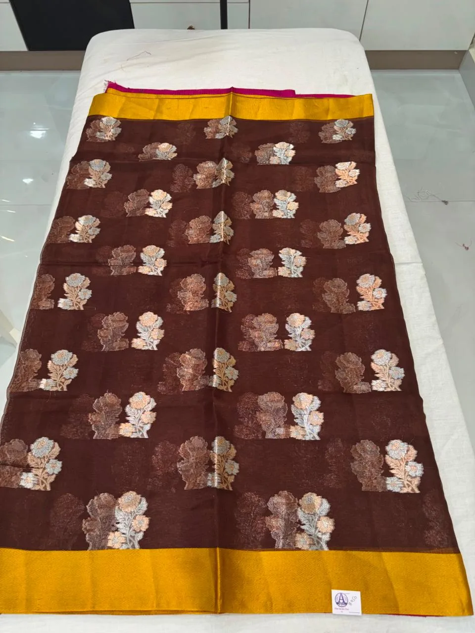 Kora buta saree