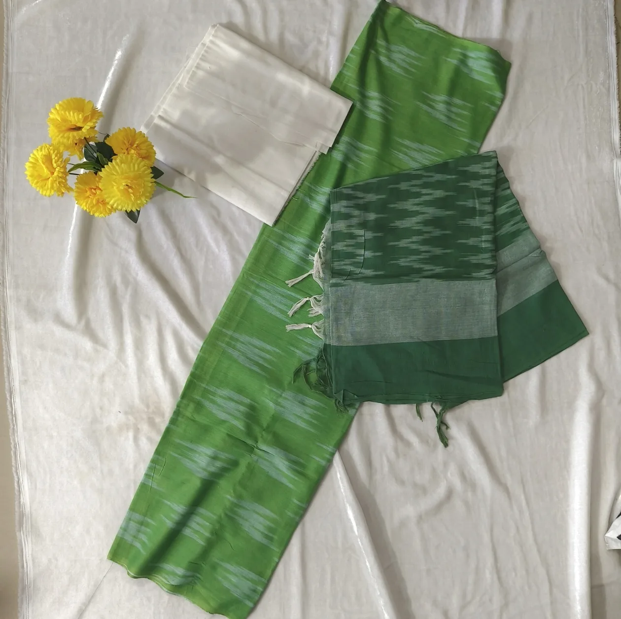 “Green Serenity Handloom Suit”