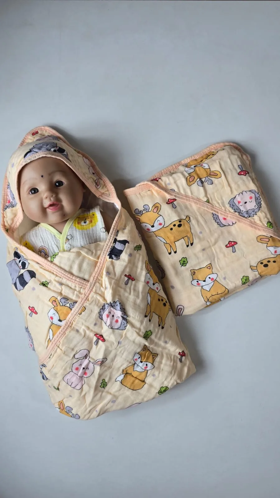 Muslin Cap Towel – Cream Animals Print (mct299)