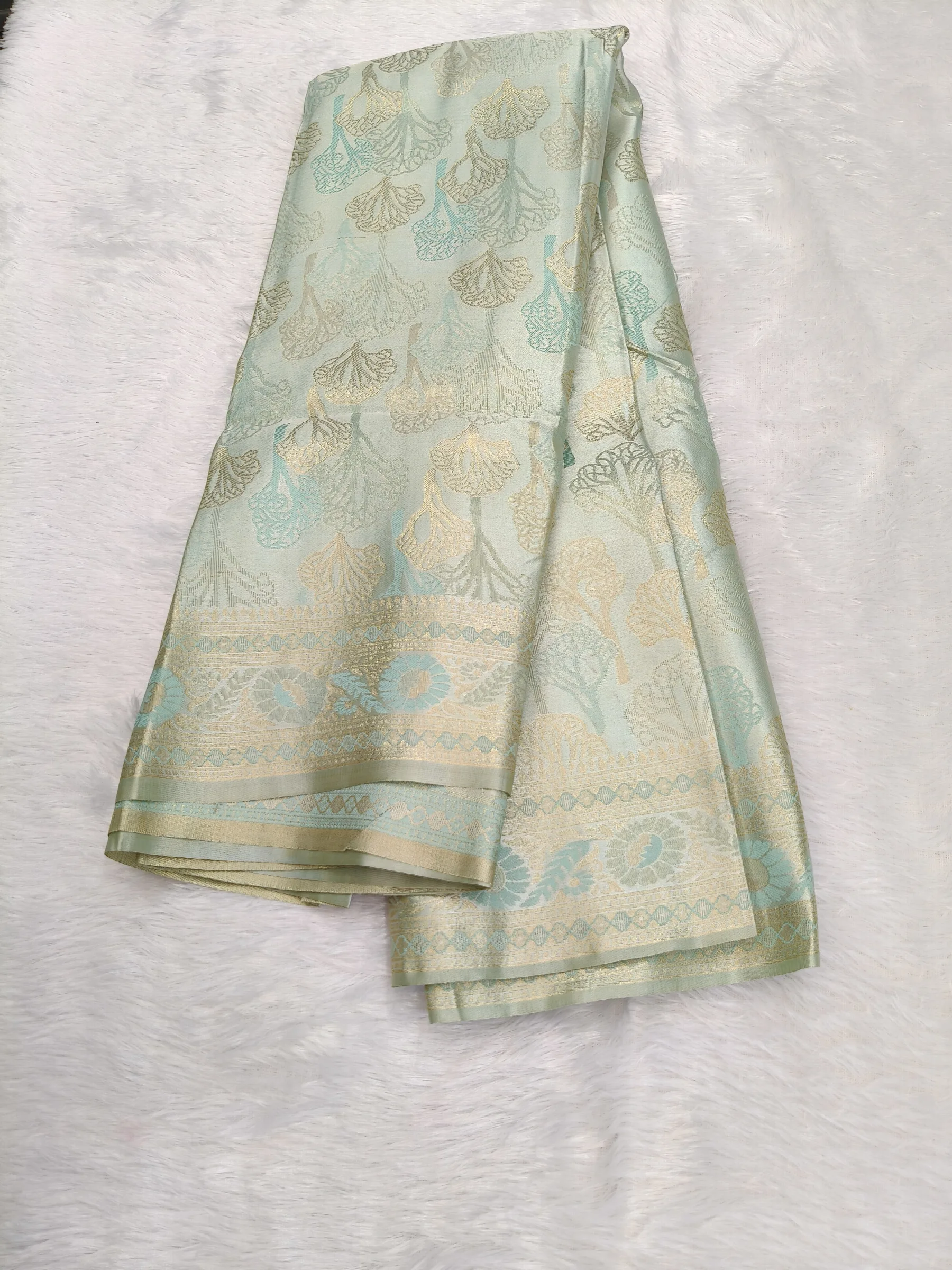 Satin pattu