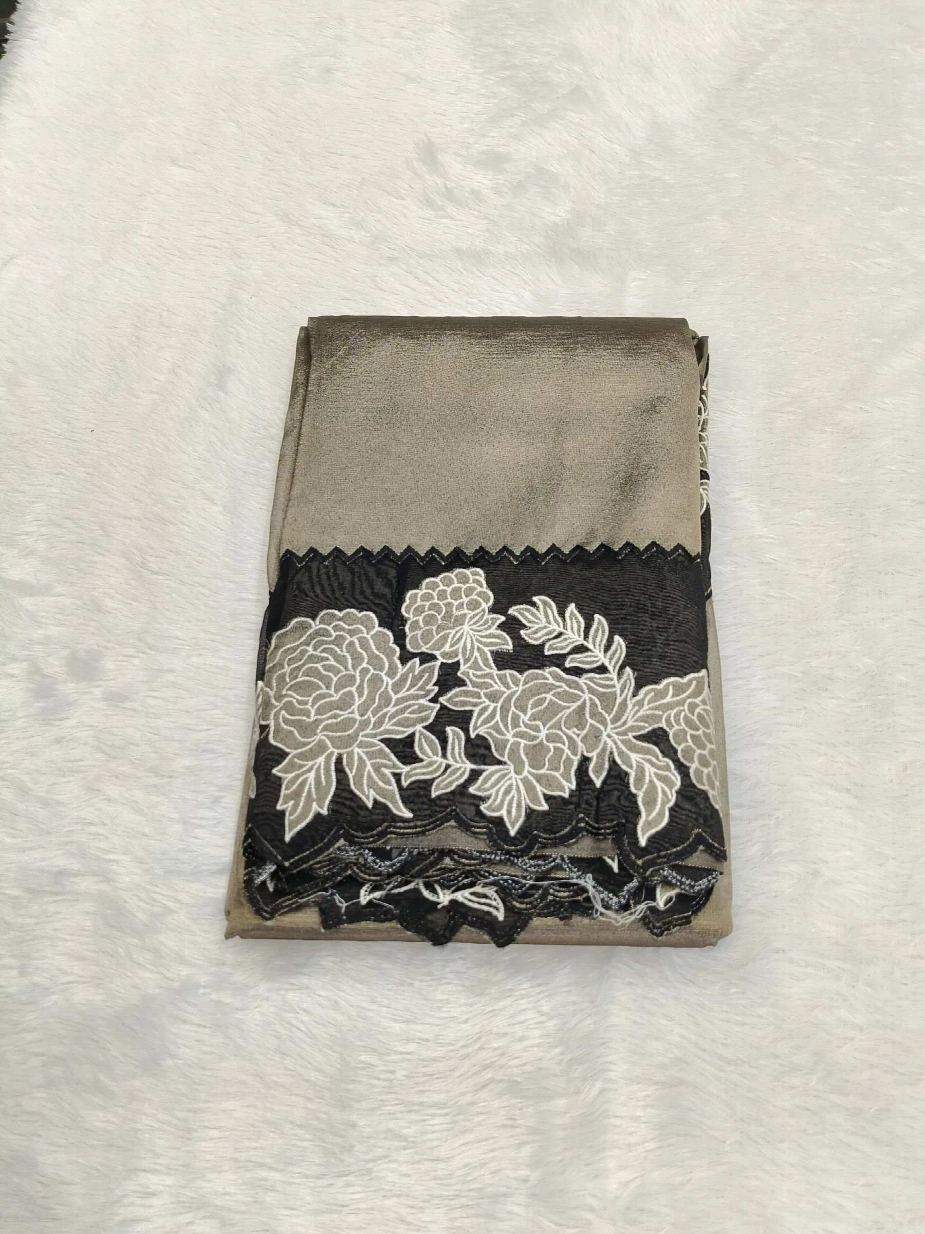 Tissue saree
