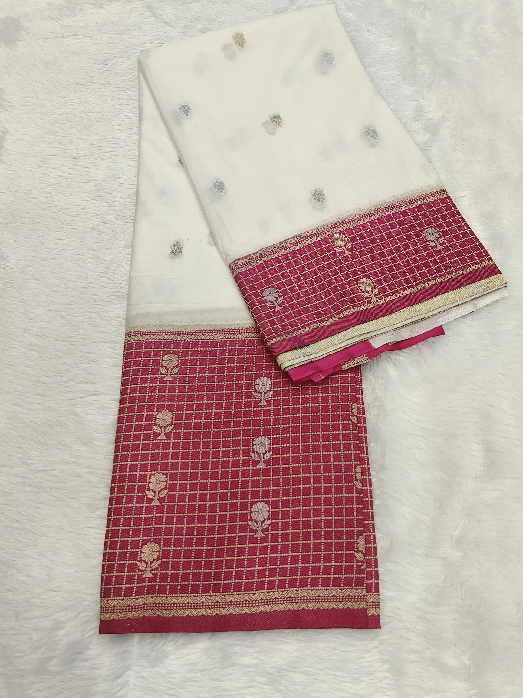 Chinon crape saree