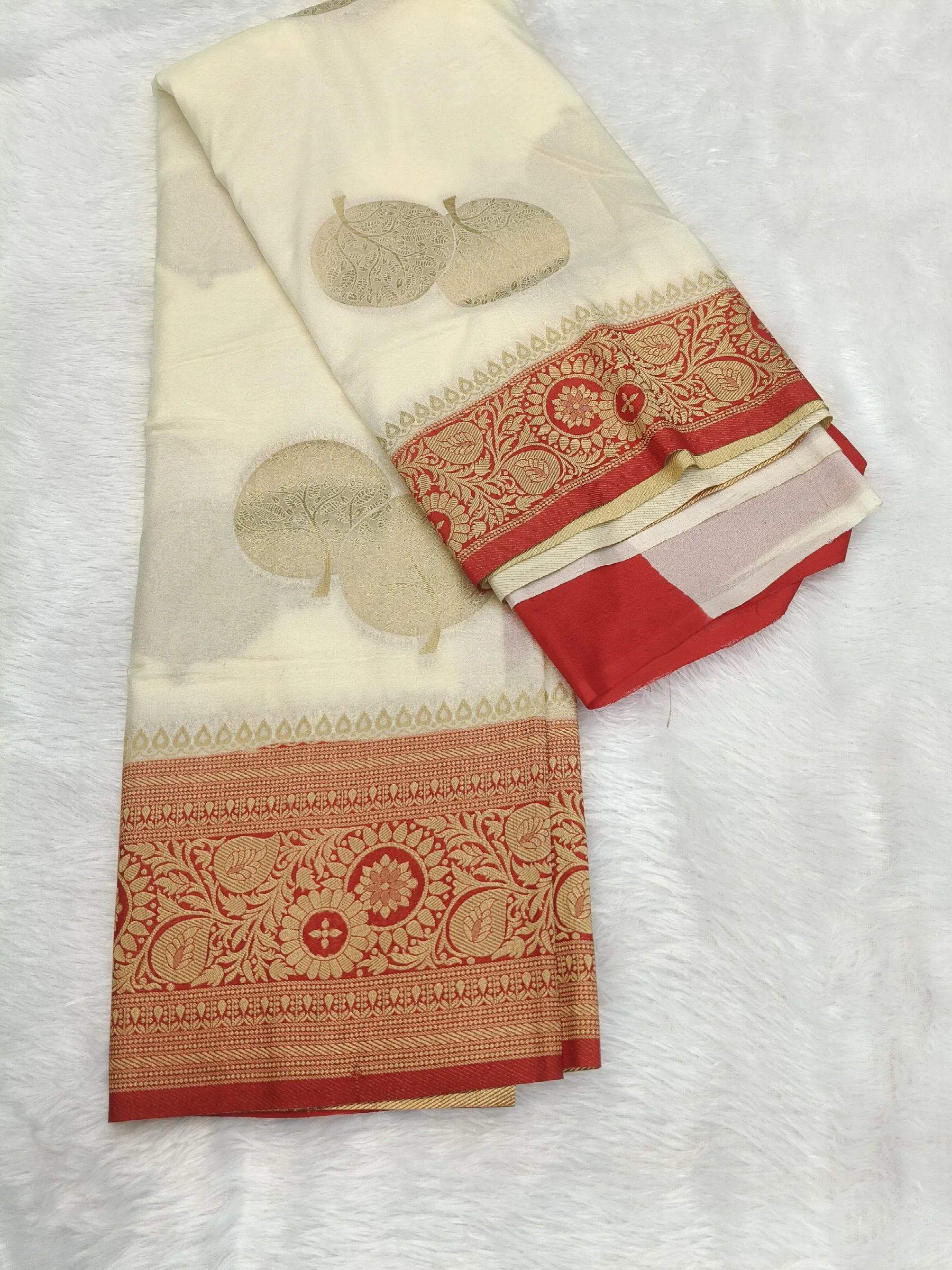 Chinon crape saree