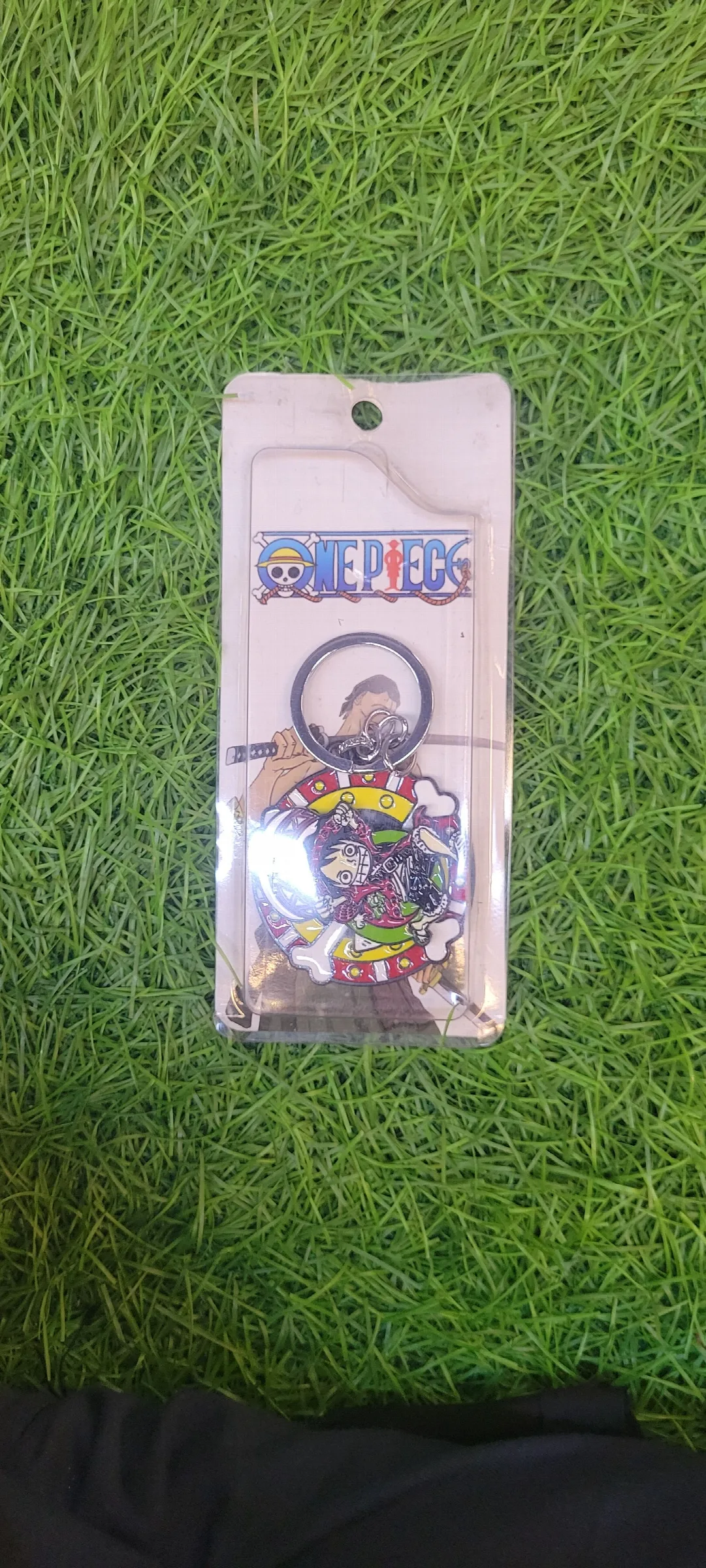 Luffy rotating spinner metal keychain