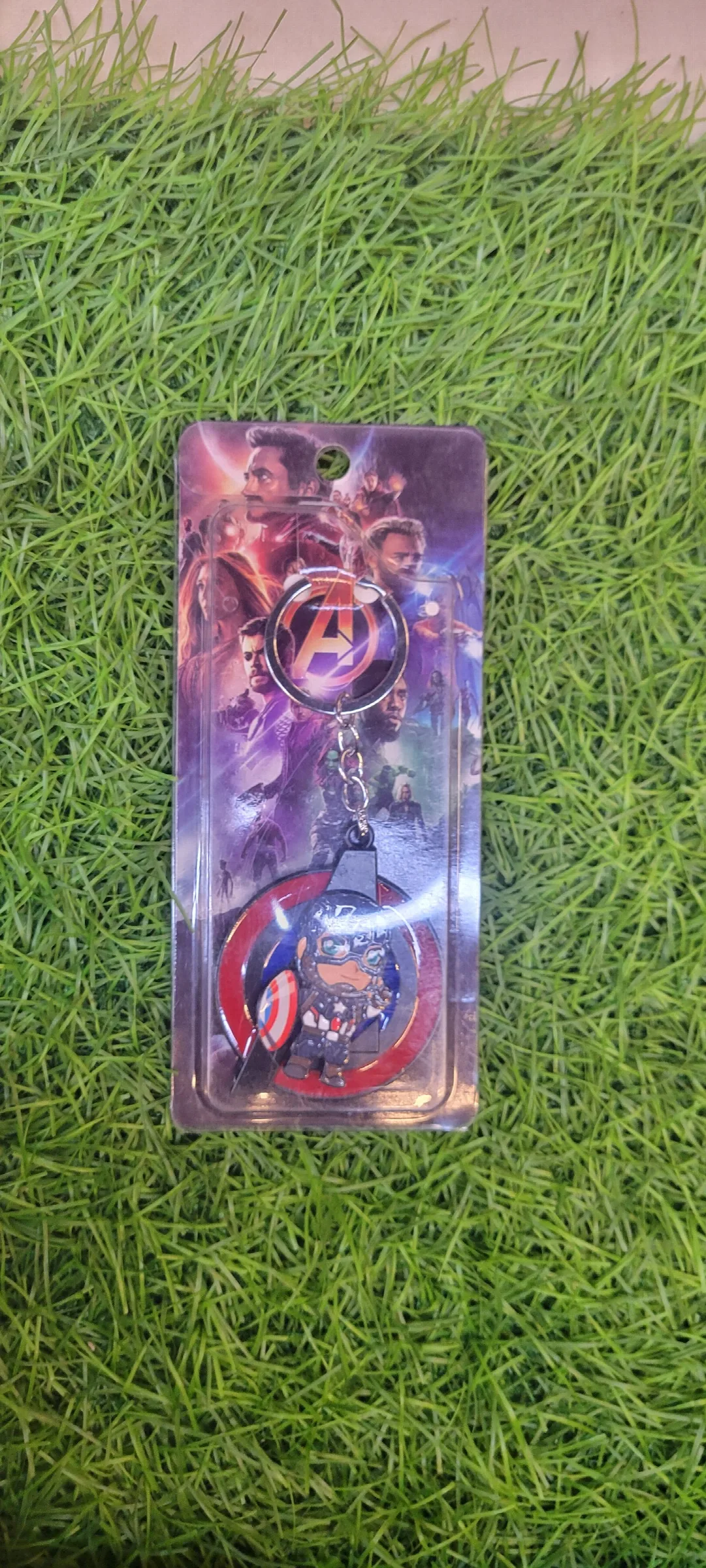 Captain America metal spinning keychain