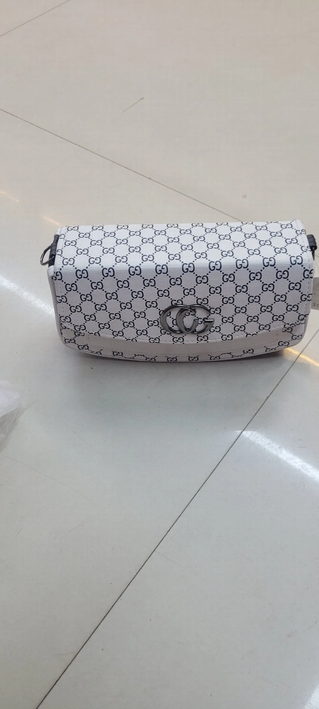 Hand bag