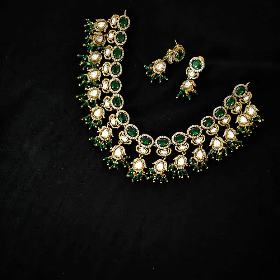 Emerald Kundan Pearl Drop Necklace Set