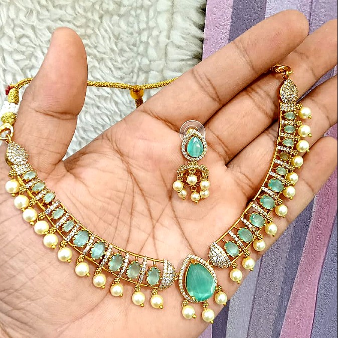 Emerald Pearl Drop Choker Necklace Set