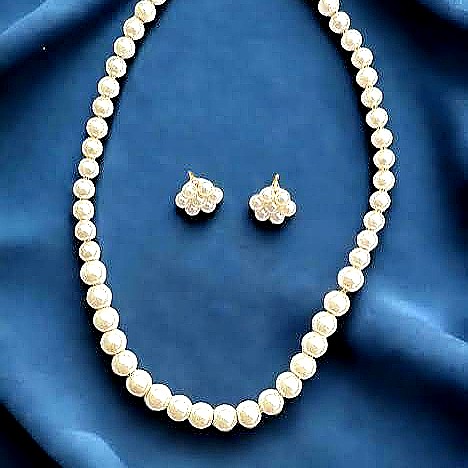 Classic Single Strand Pearl Necklace Set