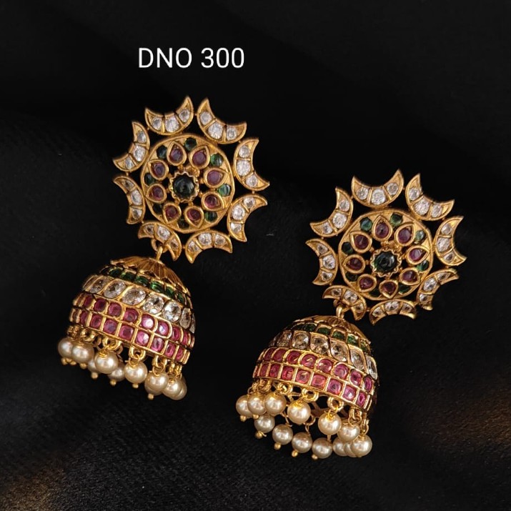 Traditional Kundan Sunburst Jhumka Earrings