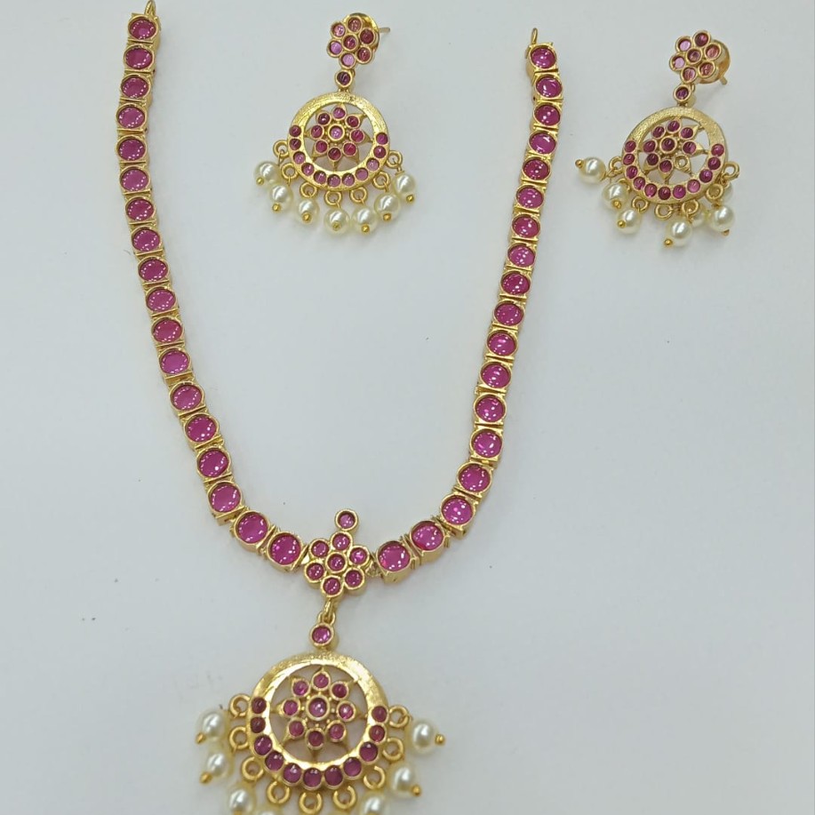 Classic Ruby Stone Pendant Necklace Set
