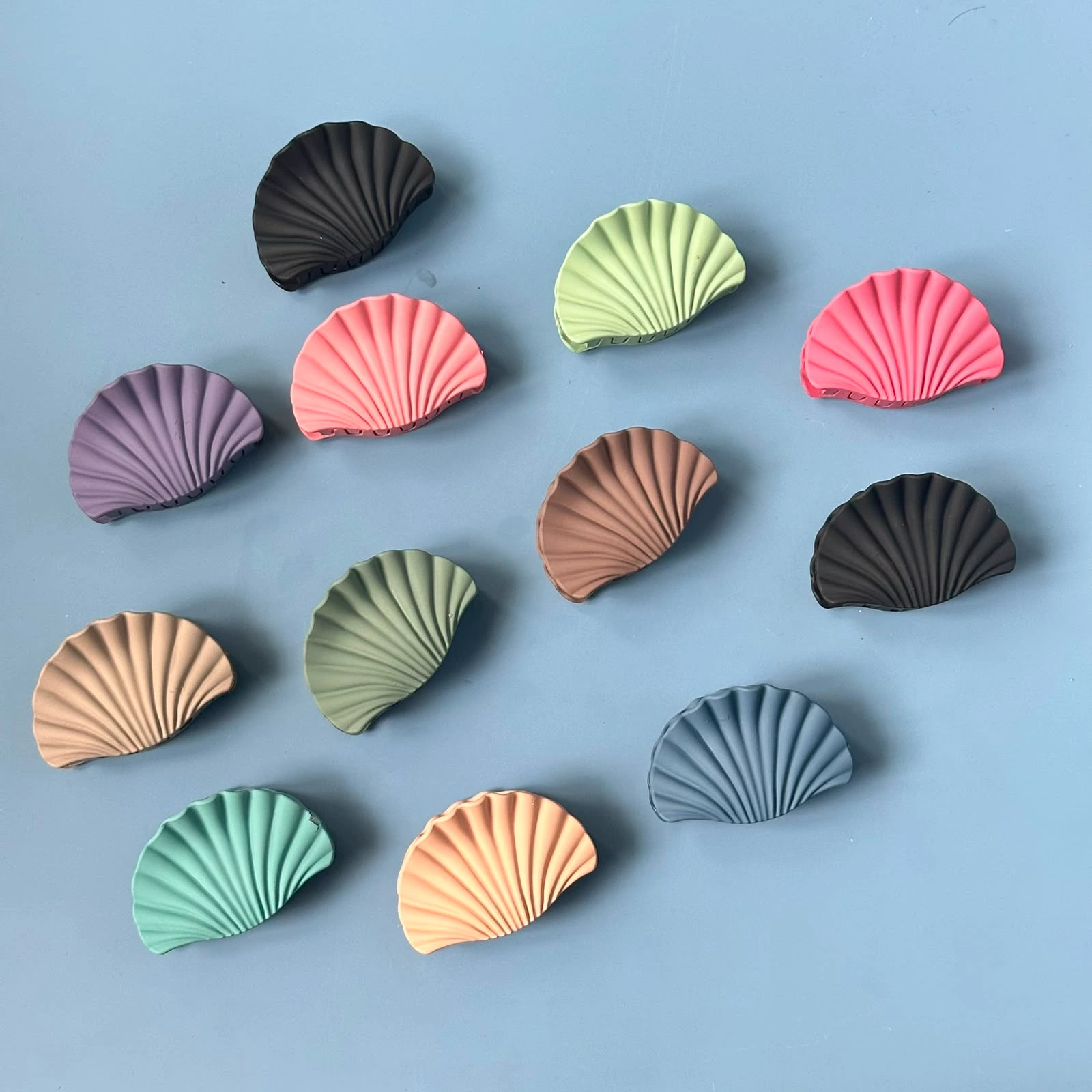 Seashell Matte Hair Clutcher Clips