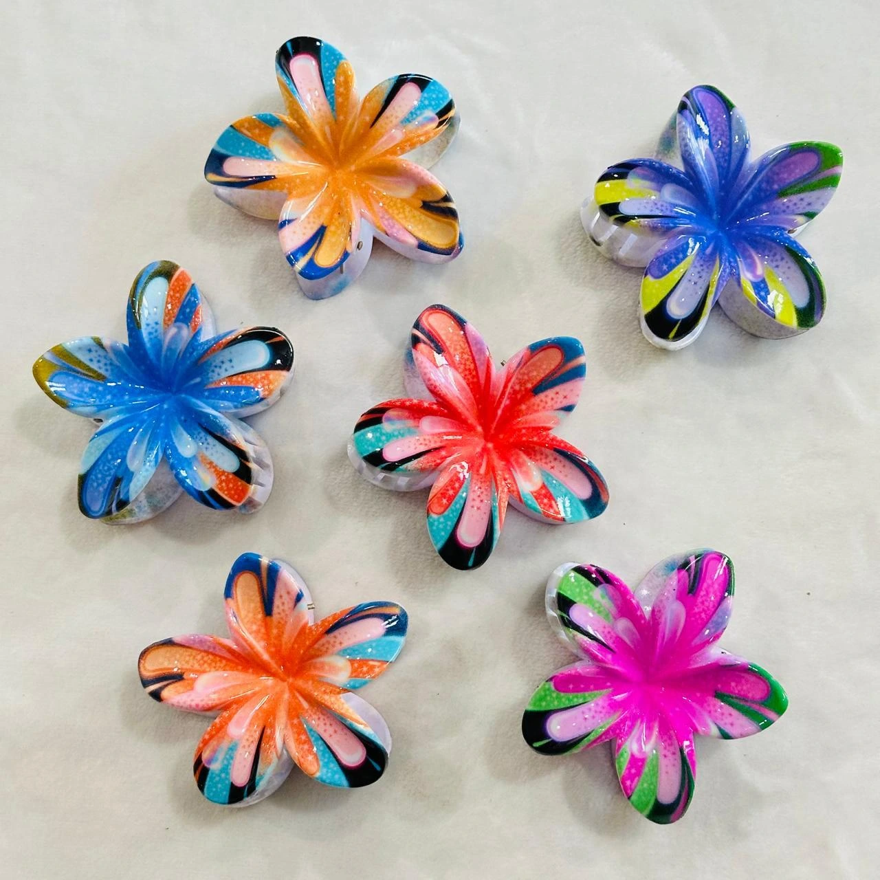 Printed Plumeria Flower Hair Clutcher
