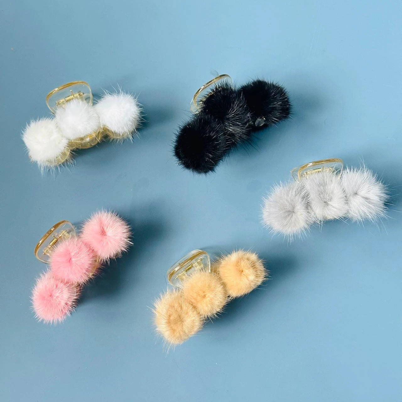 Pom Pom Hair Clutcher